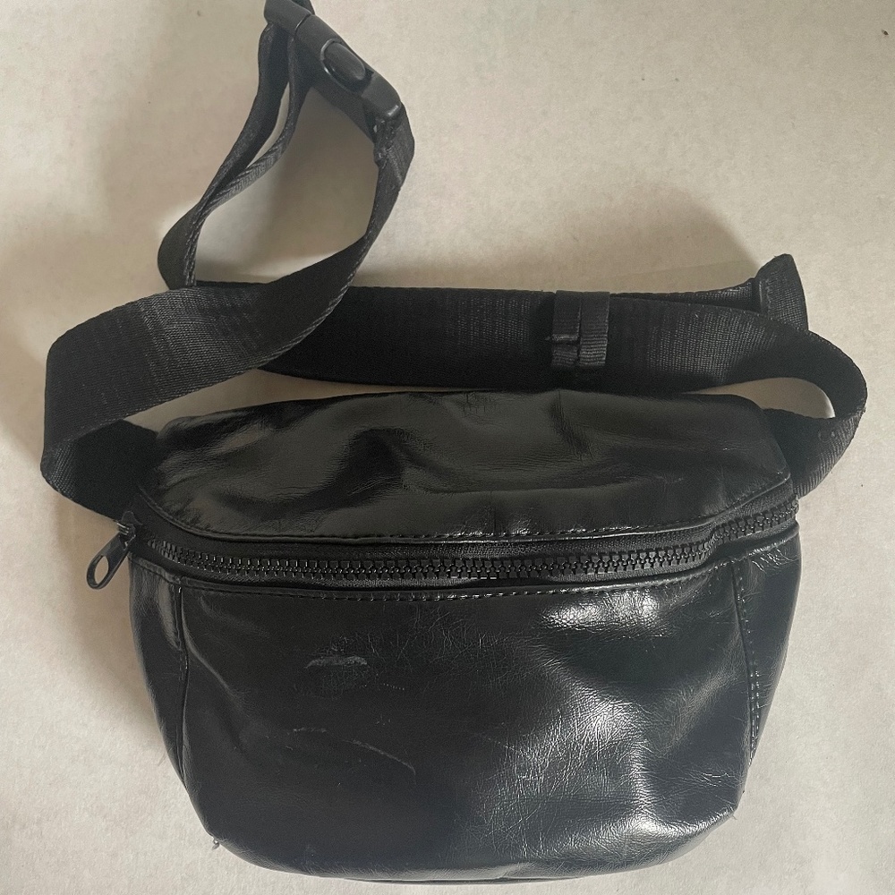 Fabletics fanny Pack